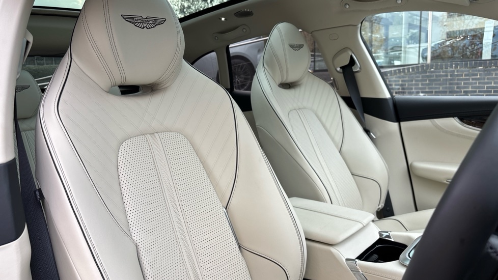 Used Aston Martin DBX 2024 for sale - 76528856: Photo 12