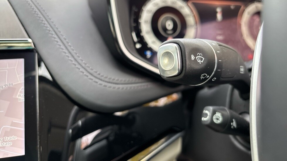 Used Aston Martin DBX 2024 for sale - 76528856: Photo 29