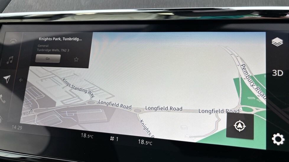 Used Aston Martin DBX 2024 for sale - 76528856: Photo 32