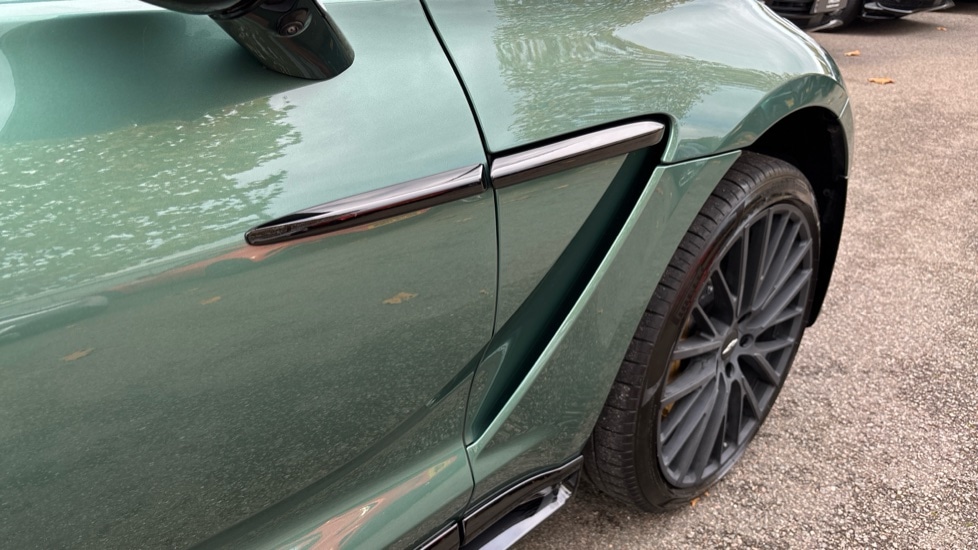 Used Aston Martin DBX 2024 for sale - 76528856: Photo 9