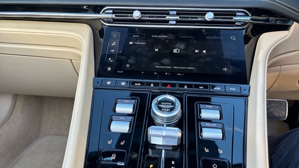 Used Aston Martin V8 2025 for sale - 76332188: Photo 10