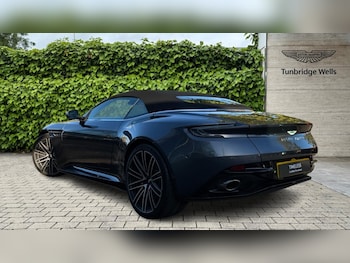 Used Aston Martin V8 2025 for sale - 76332188: Photo