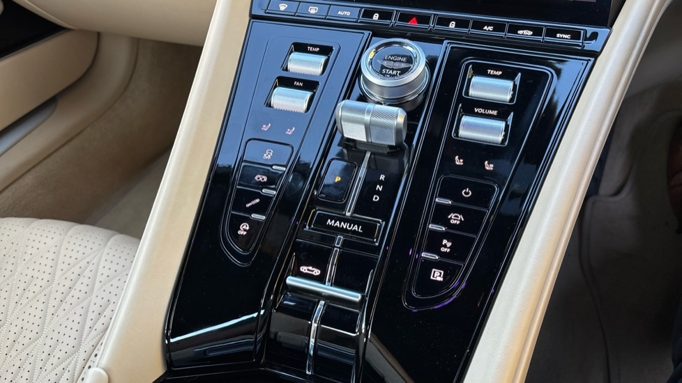 Used Aston Martin V8 2025 for sale - 76332188: Photo 32