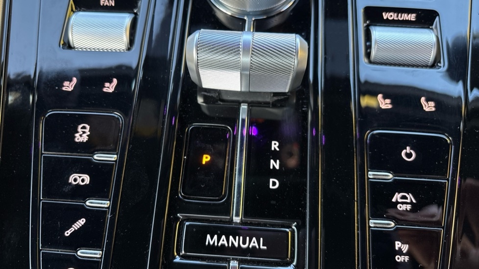 Used Aston Martin V8 2025 for sale - 76332188: Photo 33