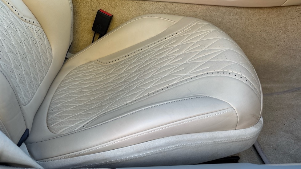 Used Aston Martin V8 2025 for sale - 76332188: Photo 36