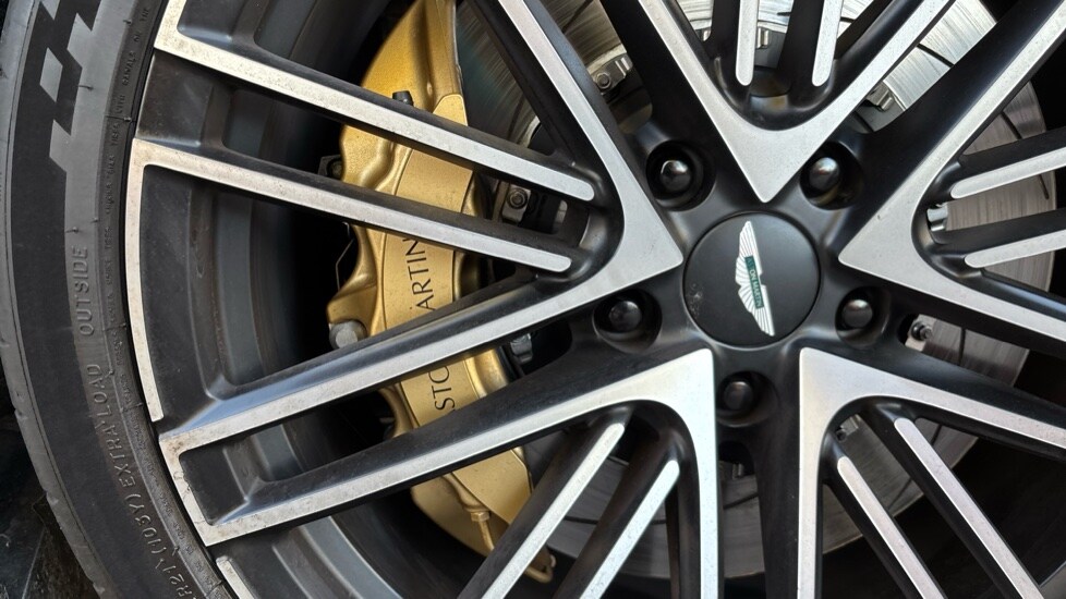 Used Aston Martin V8 2025 for sale - 76332188: Photo 43