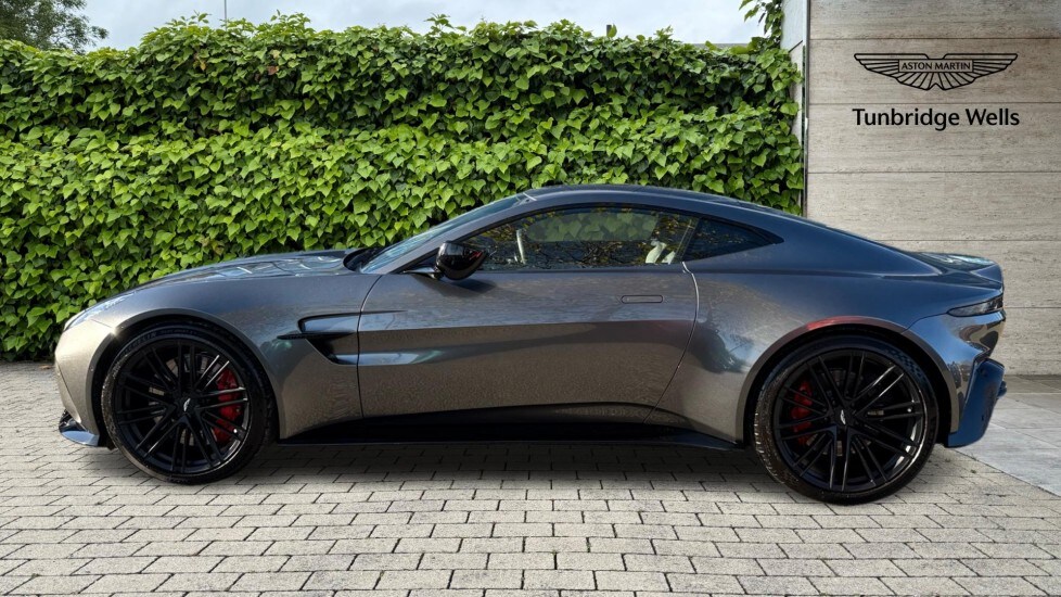 Used Aston Martin Vantage 2024 for sale - 76575175: Photo 17