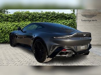 Used Aston Martin Vantage 2024 for sale - 76575175: Photo