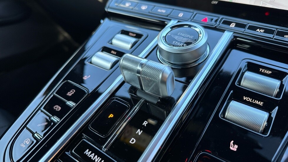 Used Aston Martin Vantage 2024 for sale - 76575175: Photo 32