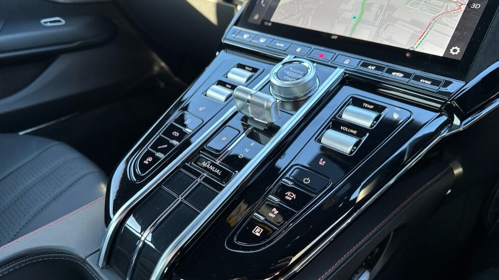 Used Aston Martin Vantage 2024 for sale - 76575175: Photo 33