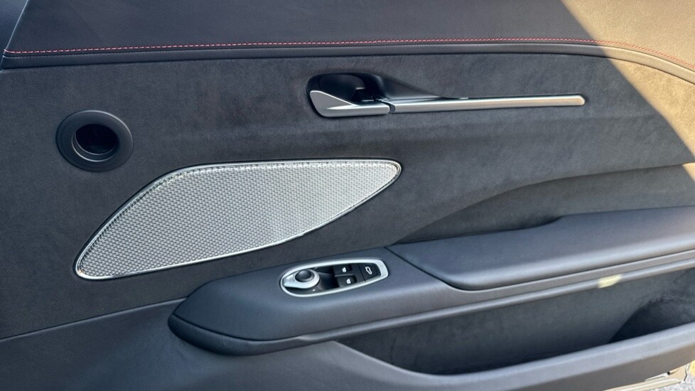 Used Aston Martin Vantage 2024 for sale - 76575175: Photo 34