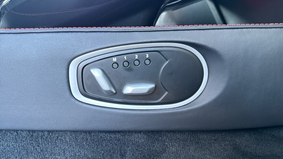 Used Aston Martin Vantage 2024 for sale - 76575175: Photo 36