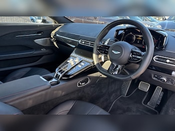 Used Aston Martin Vantage 2024 for sale - 76575175: Photo