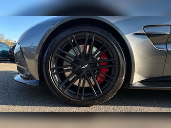 Used Aston Martin Vantage 2024 for sale - 76575175: Photo