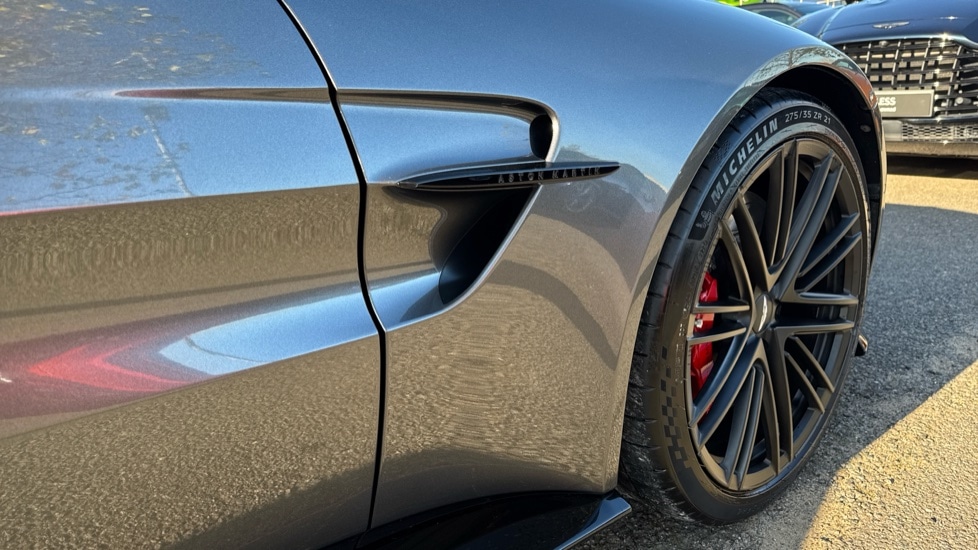 Used Aston Martin Vantage 2024 for sale - 76575175: Photo 9