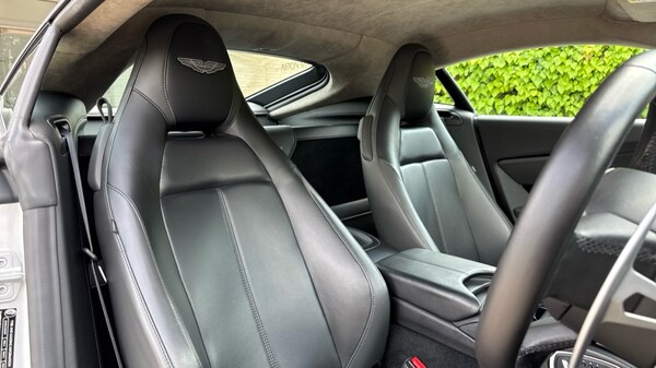 Used Aston Martin Vantage 2020 for sale - 75425032: Photo 12