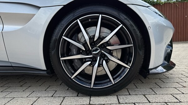 Used Aston Martin Vantage 2020 for sale - 75425032: Photo 25