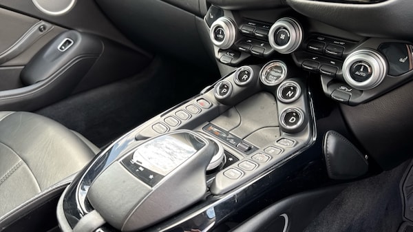 Used Aston Martin Vantage 2020 for sale - 75425032: Photo 33