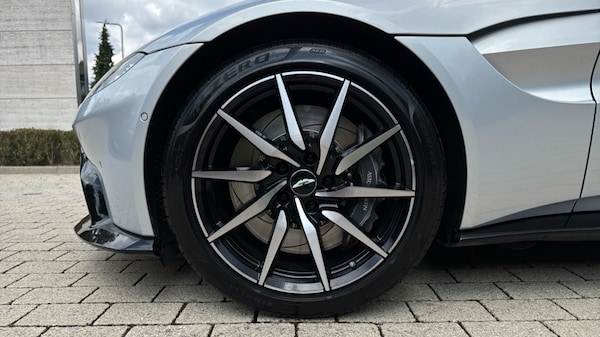 Used Aston Martin Vantage 2020 for sale - 75425032: Photo 4