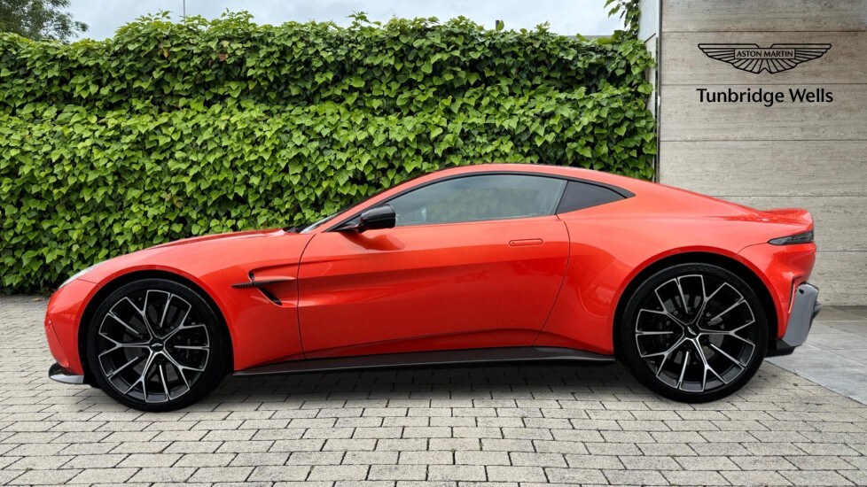 Used Aston Martin Vantage 2024 for sale - 76066953: Photo 17