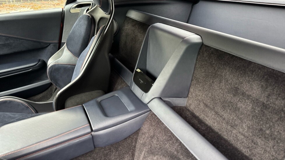 Used Aston Martin Vantage 2024 for sale - 76066953: Photo 20