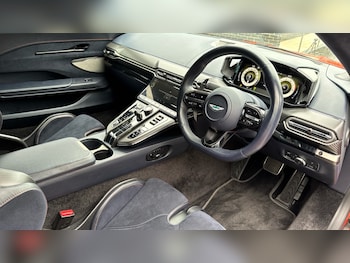 Used Aston Martin Vantage 2024 for sale - 76066953: Photo