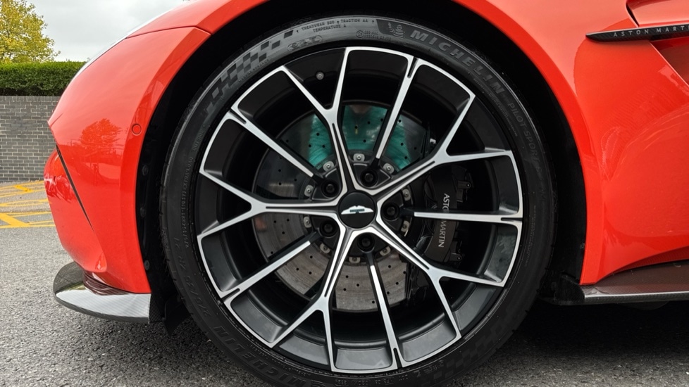 Used Aston Martin Vantage 2024 for sale - 76066953: Photo 4