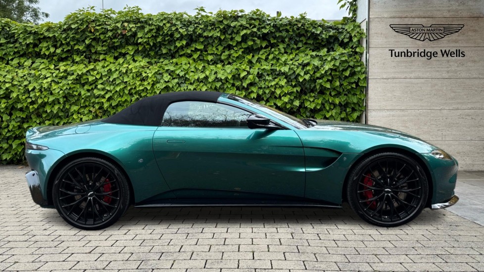 Used Aston Martin Vantage 2024 for sale - 76544571: Photo 16