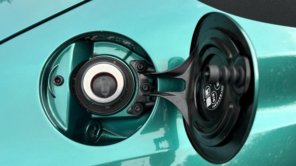 Used Aston Martin Vantage 2024 for sale - 76544571: Photo 26