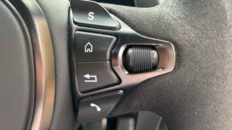 Used Aston Martin Vantage 2024 for sale - 76544571: Photo 27