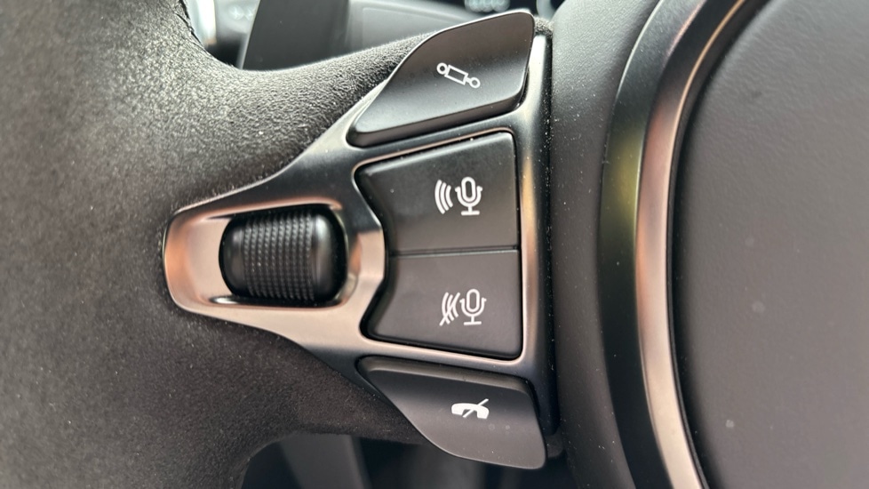 Used Aston Martin Vantage 2024 for sale - 76544571: Photo 28