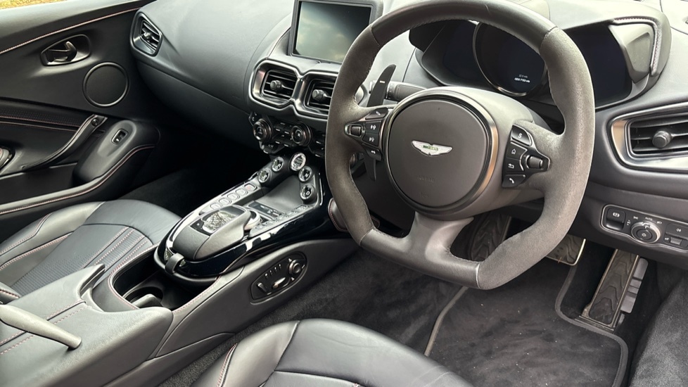 Used Aston Martin Vantage 2024 for sale - 76544571: Photo 3