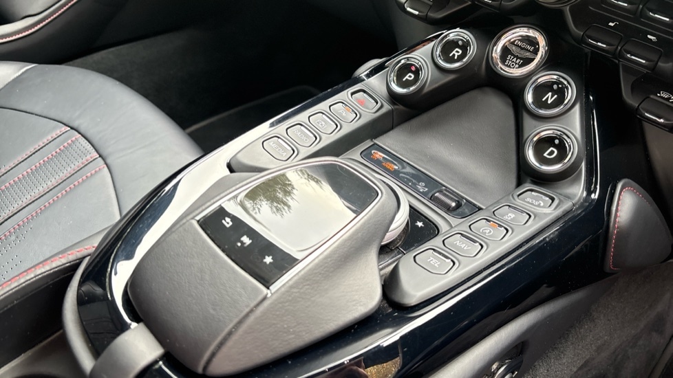 Used Aston Martin Vantage 2024 for sale - 76544571: Photo 33