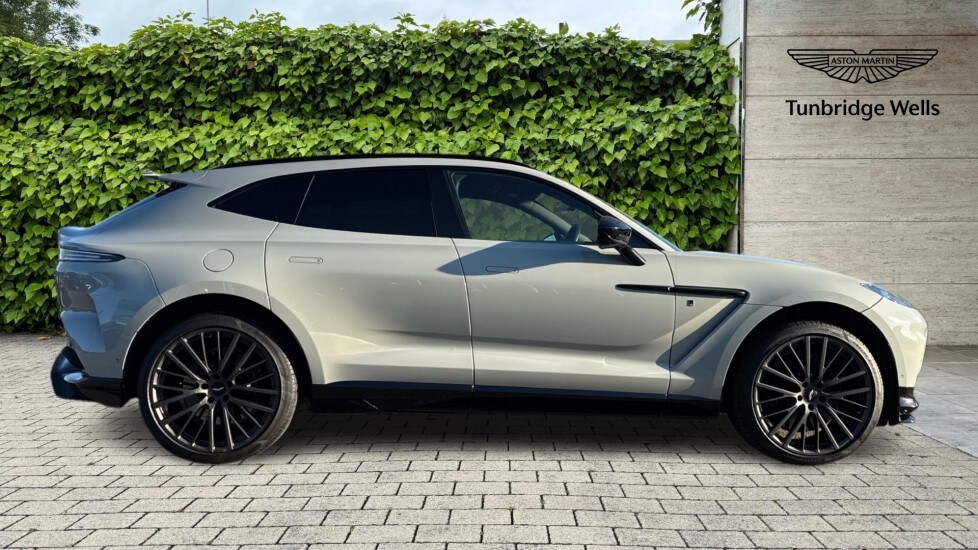 Used Aston Martin DBX 2024 for sale - 76203963: Photo 16