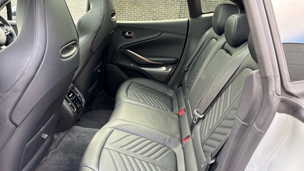 Used Aston Martin DBX 2024 for sale - 76203963: Photo 20