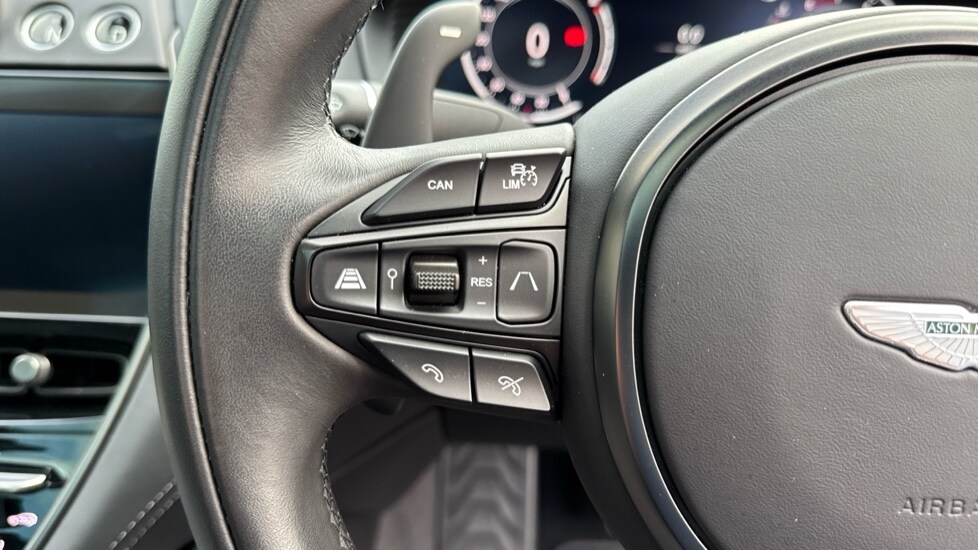 Used Aston Martin DBX 2024 for sale - 76203963: Photo 28