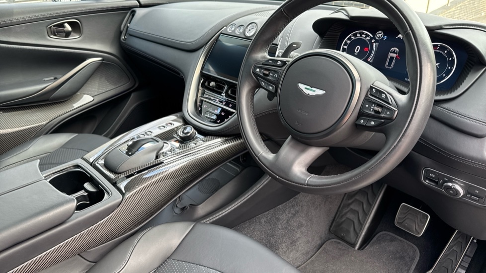 Used Aston Martin DBX 2024 for sale - 76203963: Photo 3