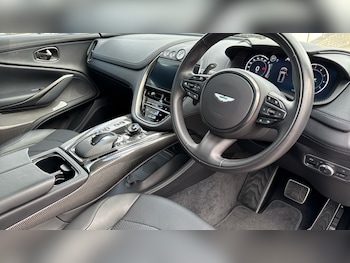 Used Aston Martin DBX 2024 for sale - 76203963: Photo