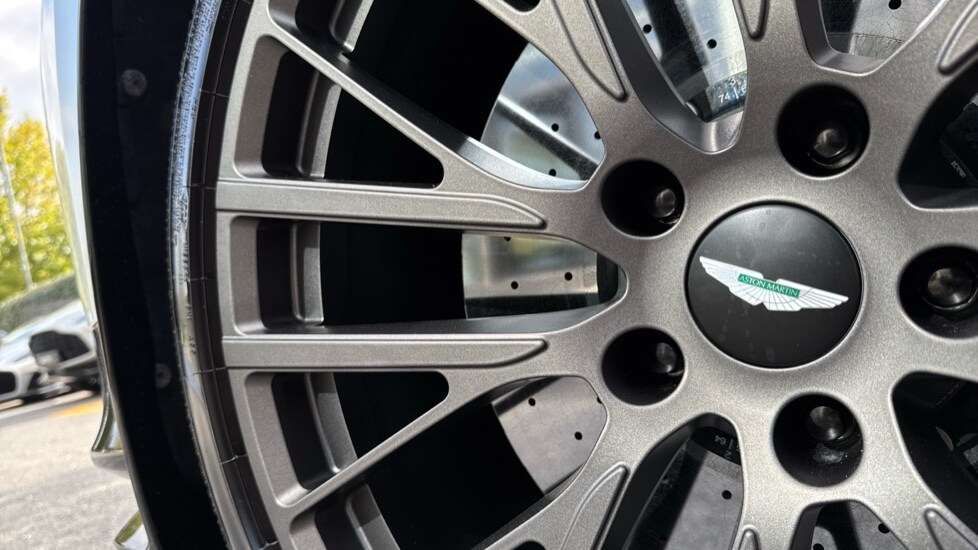 Used Aston Martin DBX 2024 for sale - 76203963: Photo 43