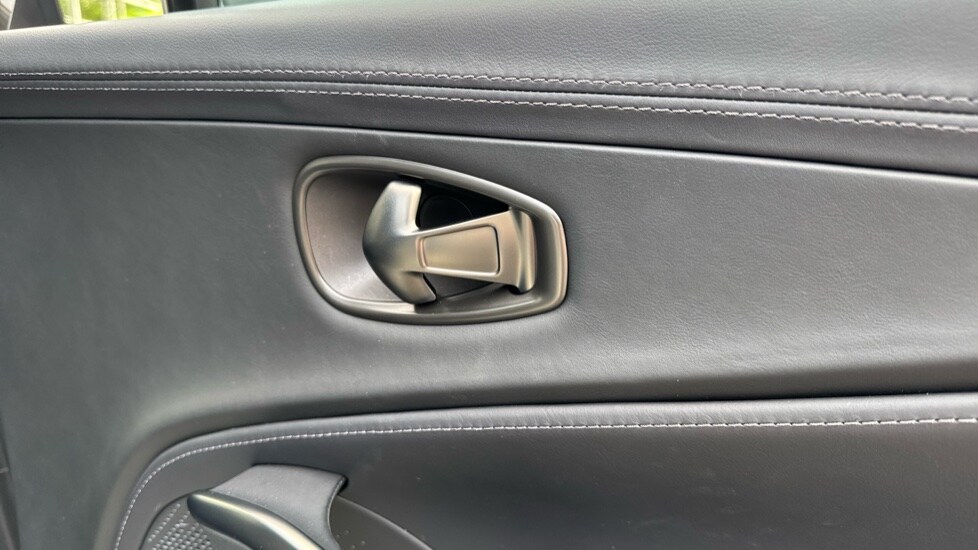 Used Aston Martin DBX 2024 for sale - 76203963: Photo 44