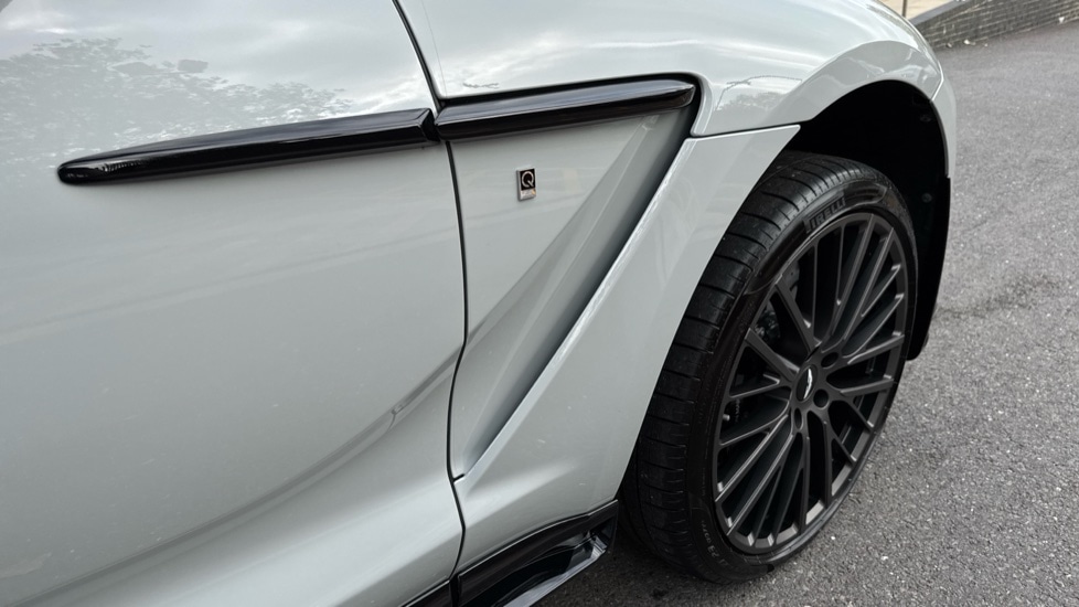 Used Aston Martin DBX 2024 for sale - 76203963: Photo 9