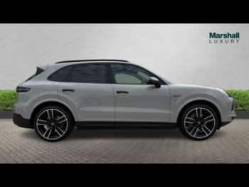 Used Porsche Cayenne 2022 for sale - 75121129: Photo