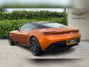 Used Aston Martin DB11 2016 for sale - 76580217: Photo