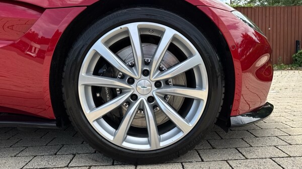 Used Aston Martin Vantage 2024 for sale - 75392168: Photo 25