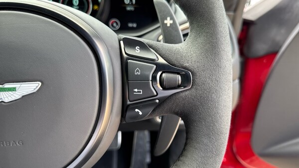 Used Aston Martin Vantage 2024 for sale - 75392168: Photo 48