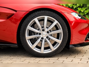 Used Aston Martin Vantage 2024 for sale - 75392168: Photo