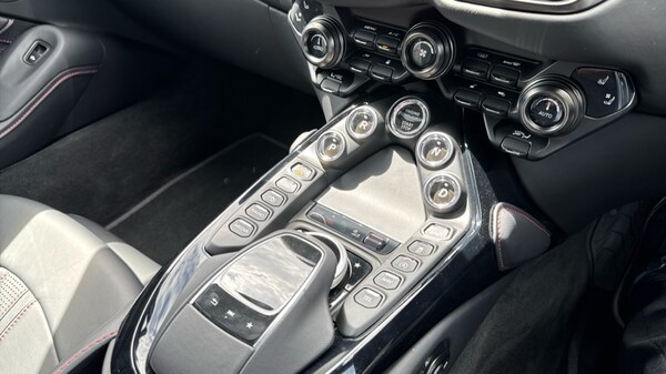 Used Aston Martin Vantage 2024 for sale - 75392168: Photo 61
