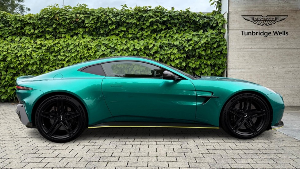 Used Aston Martin Vantage 2024 for sale - 76067045: Photo 16