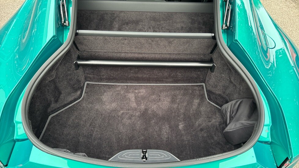 Used Aston Martin Vantage 2024 for sale - 76067045: Photo 21
