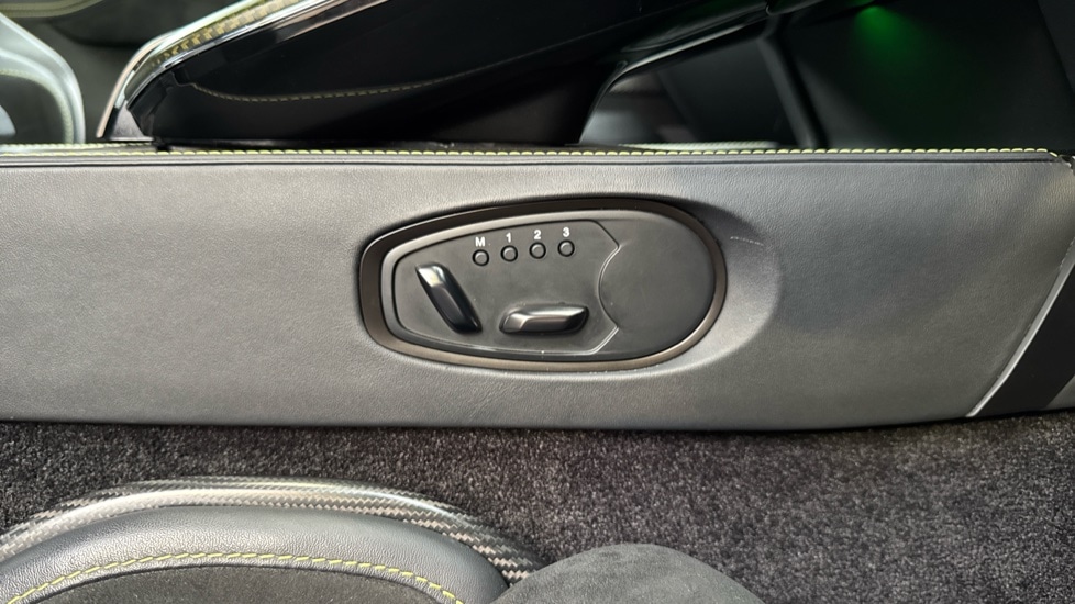 Used Aston Martin Vantage 2024 for sale - 76067045: Photo 36